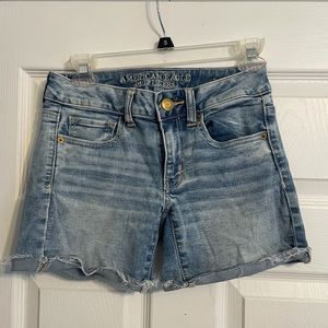 American eagle shorts light wash